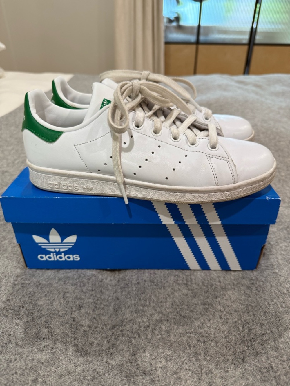 adidas White Stan smith Sneakers with Green Heel Tab